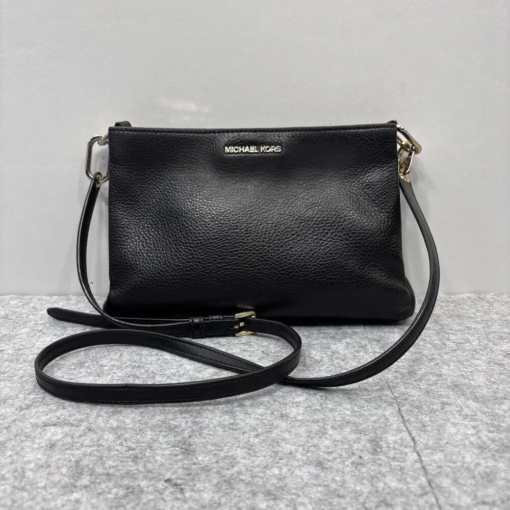 Michael Kors Trisha Medium Crossbody Bag Black Pebbled Leather Sectioned Luxe